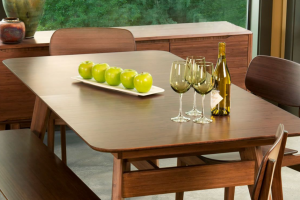 The lovely minimalism of the Currant Dining Room Set